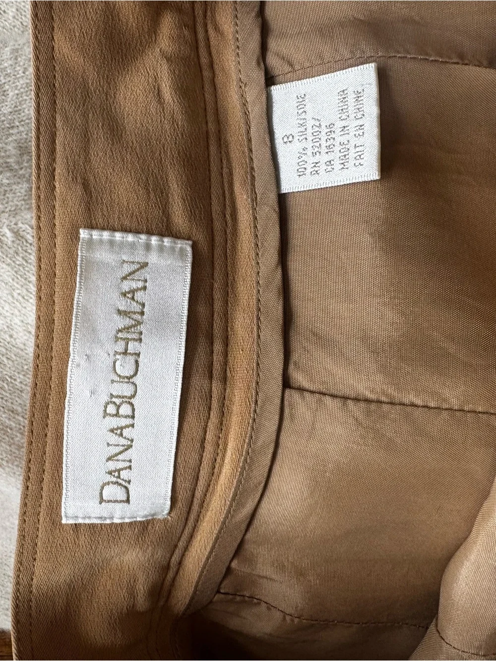 Dana Buchman Silk Nurtral Tan Button Front Classic Pencil Skirt‎ Business Wear